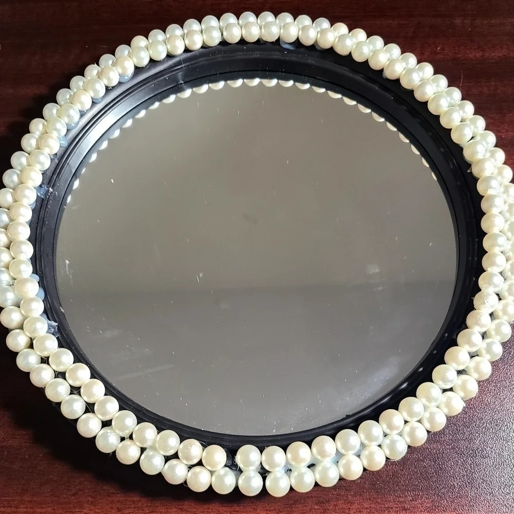Accent round pearl wall mirror